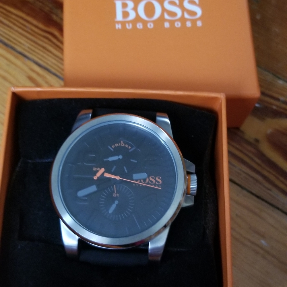 Hugo Boss watch, needs new batterie - Picture 4 of 5